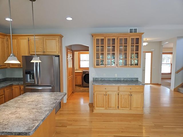 2661 116th Avenue NE, Blaine, MN 55449