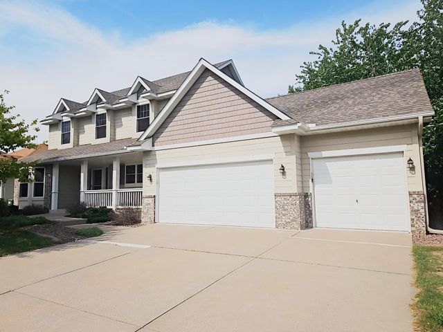 2661 116th Avenue NE, Blaine, MN 55449