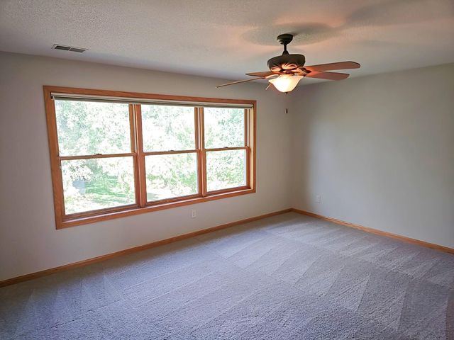 2661 116th Avenue NE, Blaine, MN 55449
