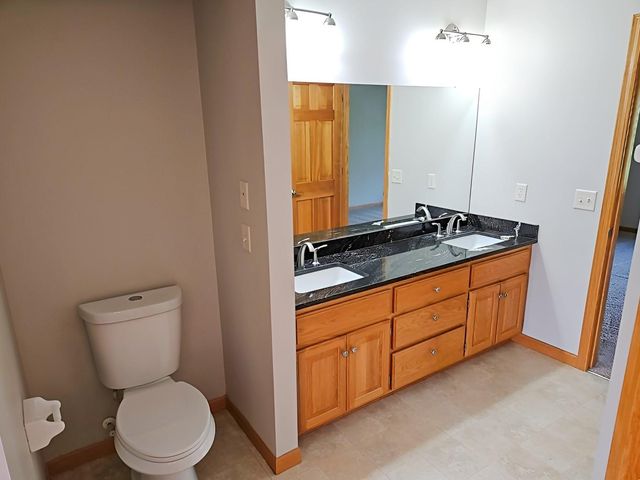 2661 116th Avenue NE, Blaine, MN 55449