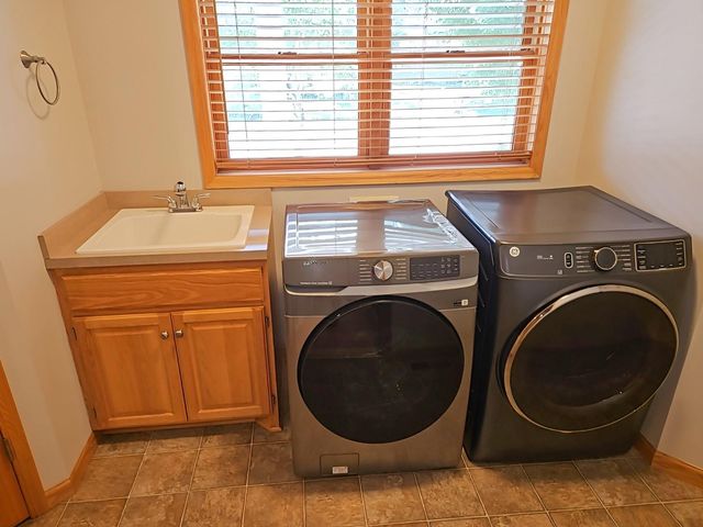 2661 116th Avenue NE, Blaine, MN 55449