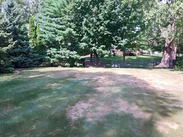 2661 116th Avenue NE, Blaine, MN 55449