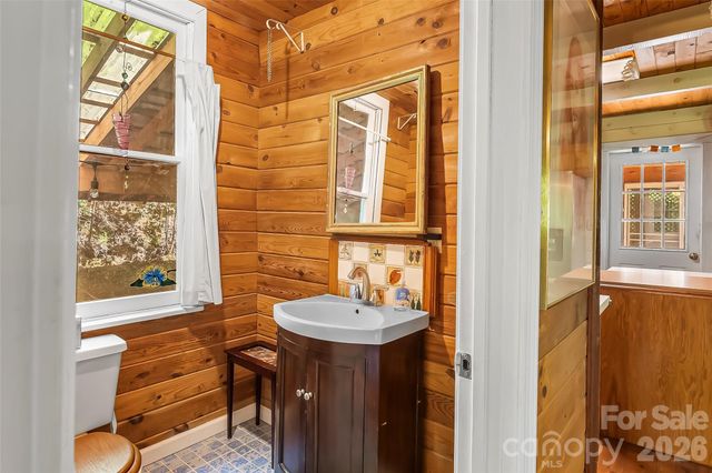 586 Liberty Church Road, Marion, NC 28752