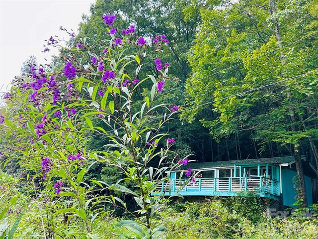 586 Liberty Church Road, Marion, NC 28752