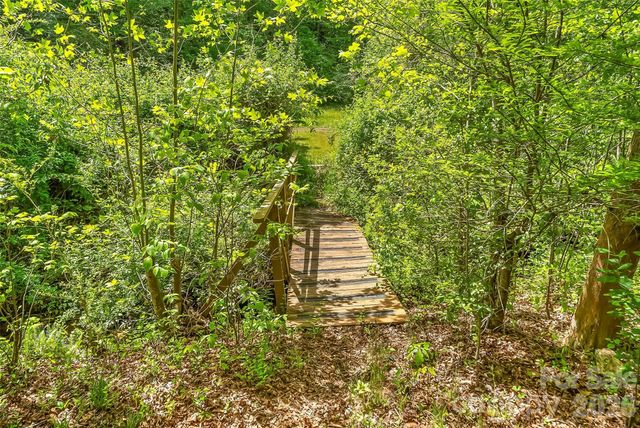 586 Liberty Church Road, Marion, NC 28752