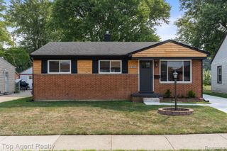 28012 Gladstone Street, Macomb, MI 48081