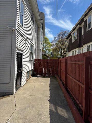 2809 N 48th STREET, Milwaukee, WI 53210