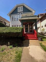 2809 N 48th STREET, Milwaukee, WI 53210