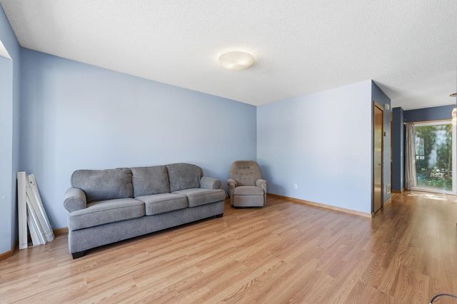 16389 Timber Crest Drive SE, Prior Lake, MN 55372