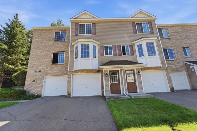 16389 Timber Crest Drive SE, Prior Lake, MN 55372