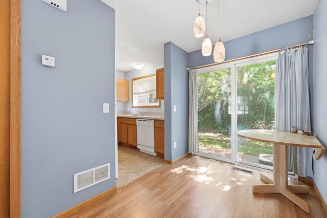 16389 Timber Crest Drive SE, Prior Lake, MN 55372