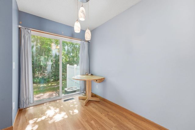 16389 Timber Crest Drive SE, Prior Lake, MN 55372