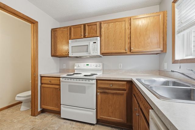 16389 Timber Crest Drive SE, Prior Lake, MN 55372