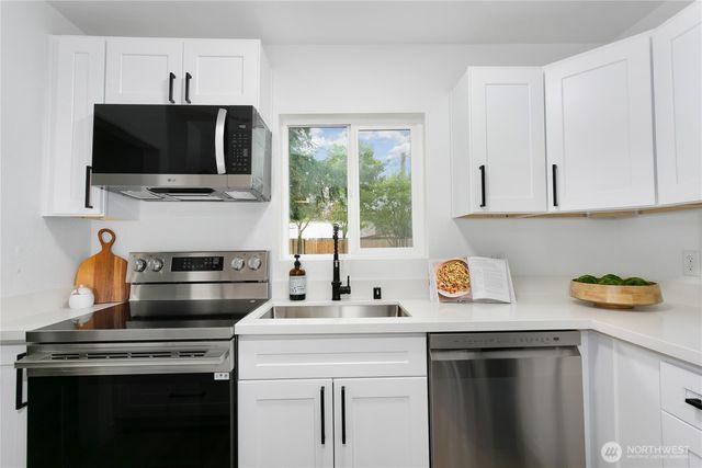 8706 Durango Street SW, Lakewood, WA 98499