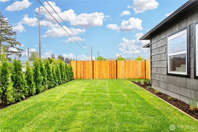 8706 Durango Street SW, Lakewood, WA 98499