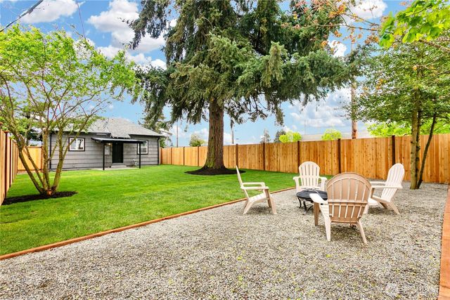 8706 Durango Street SW, Lakewood, WA 98499