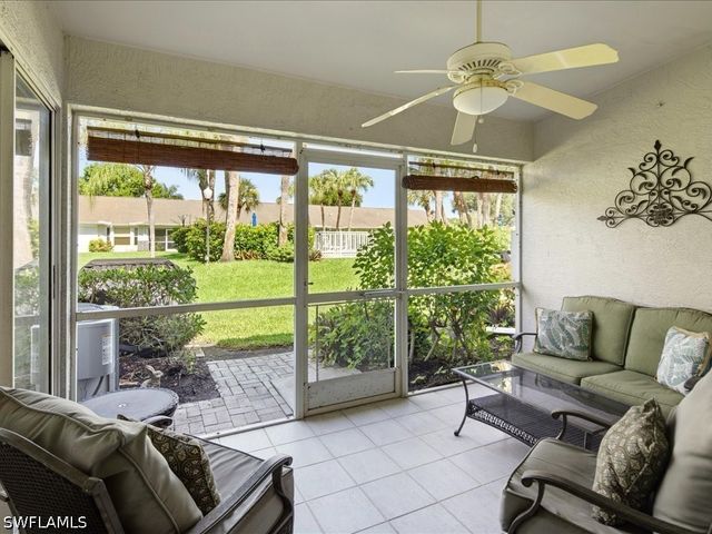 10188 Regent CIR 2802, Naples, FL 34109