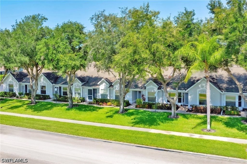 10188 Regent CIR 2802, Naples, FL 34109
