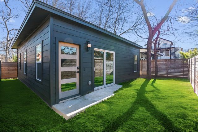 1209 Canterbury ST, Austin, TX 78702