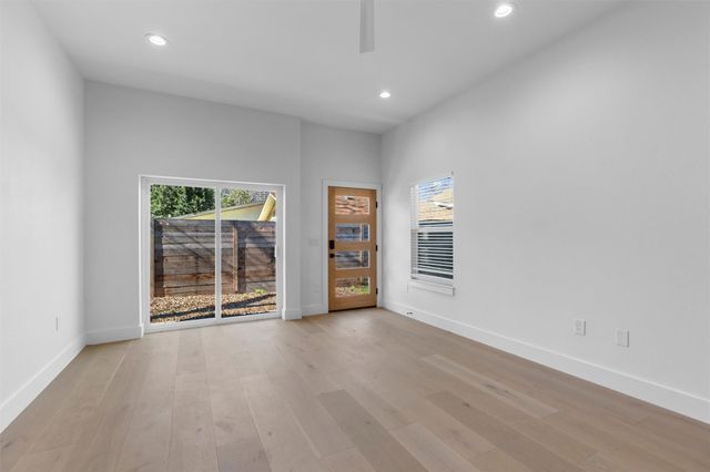 1209 Canterbury ST, Austin, TX 78702