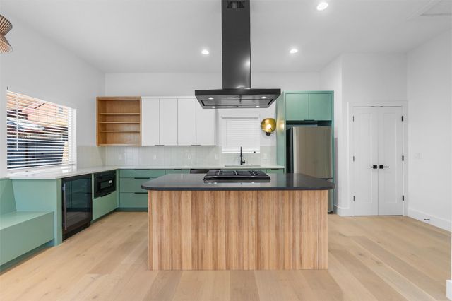 1209 Canterbury ST, Austin, TX 78702