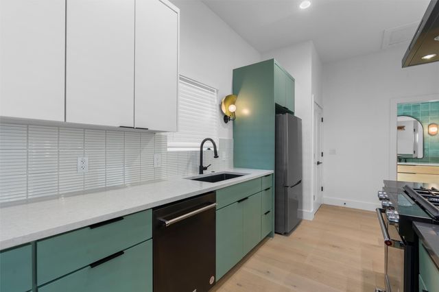 1209 Canterbury ST, Austin, TX 78702