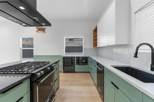 1209 Canterbury ST, Austin, TX 78702