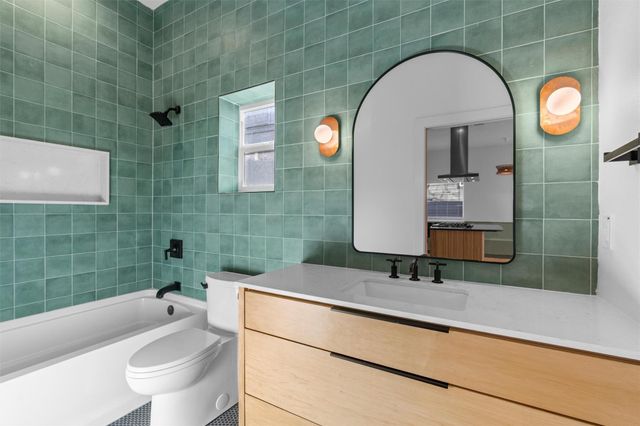 1209 Canterbury ST, Austin, TX 78702