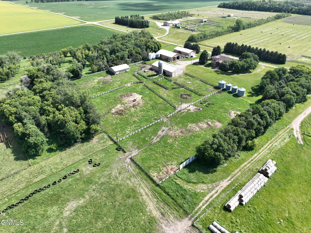 679 38th Avenue NE, Bowdon, ND 58418 photo 18