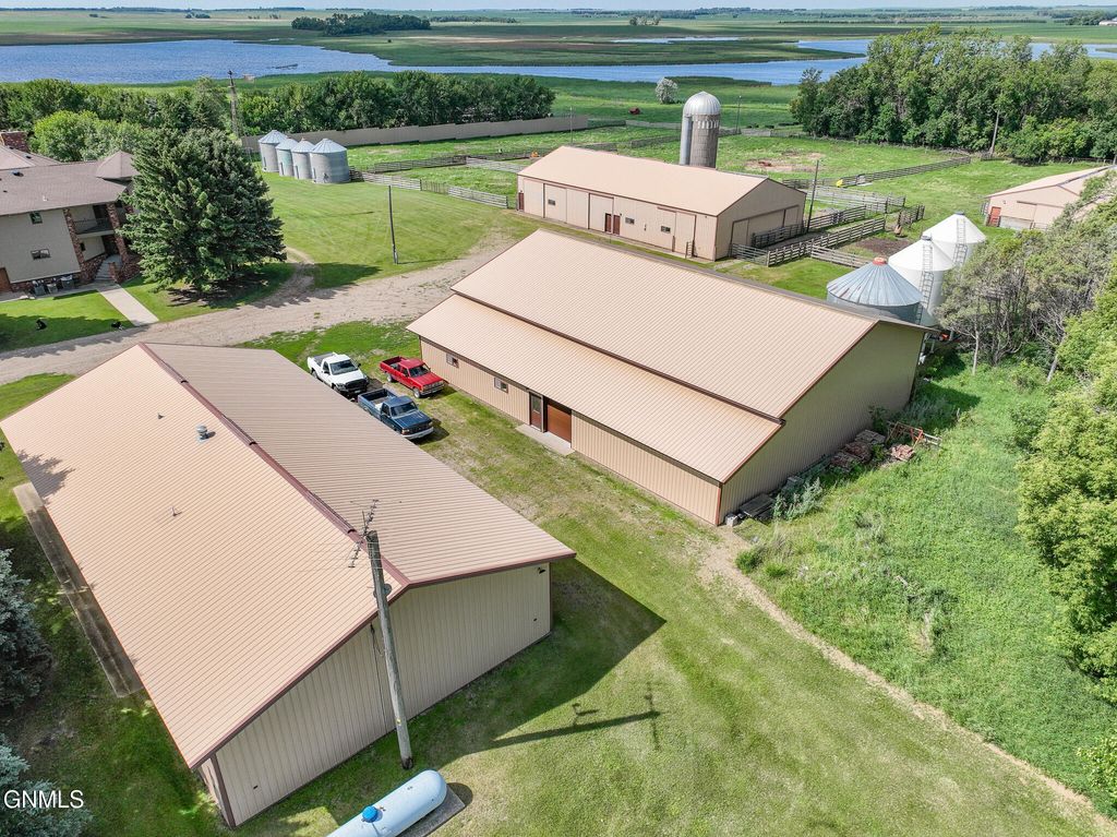 679 38th Avenue NE, Bowdon, ND 58418 photo 33