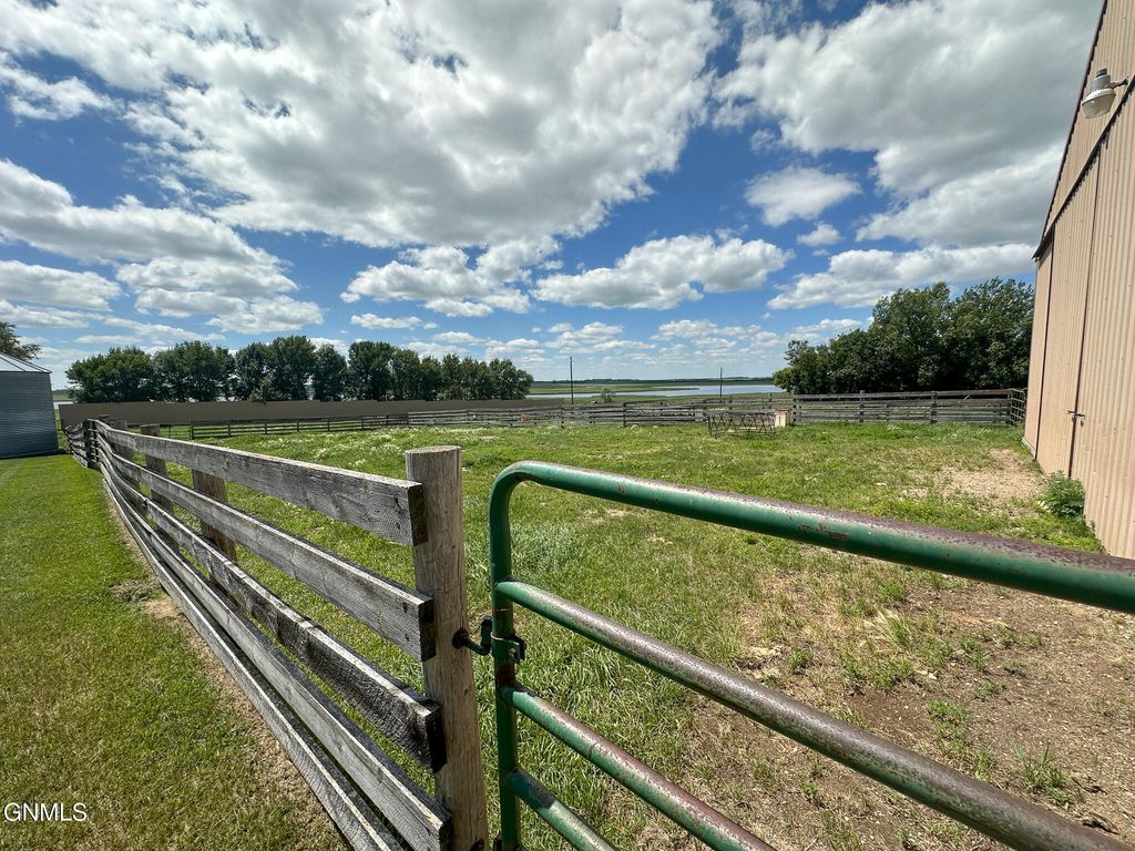 679 38th Avenue NE, Bowdon, ND 58418 photo 34