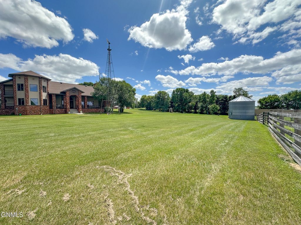 679 38th Avenue NE, Bowdon, ND 58418 photo 36