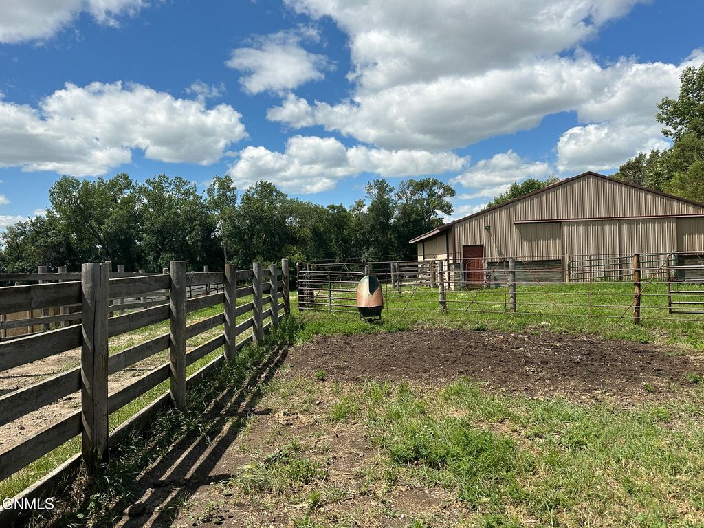 679 38th Avenue NE, Bowdon, ND 58418 photo 42