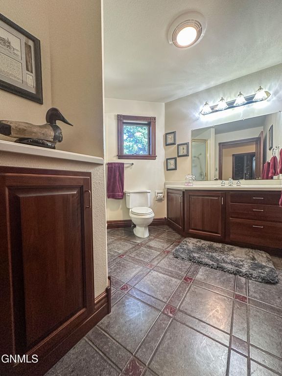 679 38th Avenue NE, Bowdon, ND 58418 photo 69