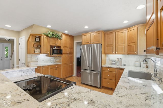 221 Kerry Court, Carmel, IN 46032