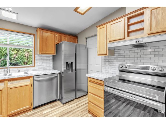 5701 Ne ST JOHNS Rd 4, Vancouver, WA 98661