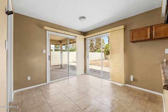 1048 W NIDO Avenue, Mesa, AZ 85210