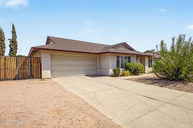 1048 W NIDO Avenue, Mesa, AZ 85210