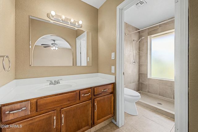 1048 W NIDO Avenue, Mesa, AZ 85210