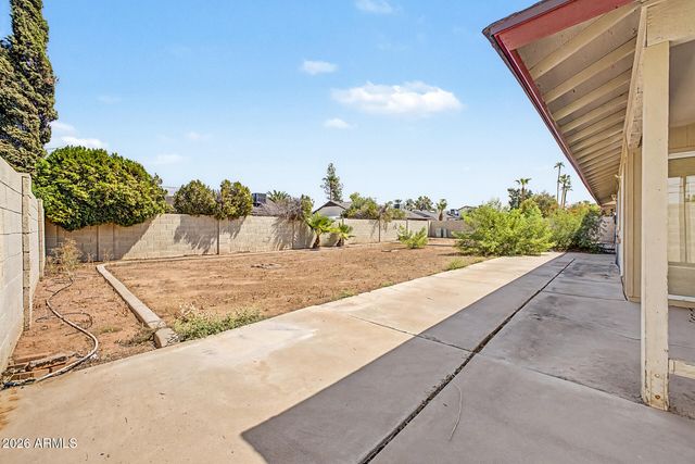 1048 W NIDO Avenue, Mesa, AZ 85210