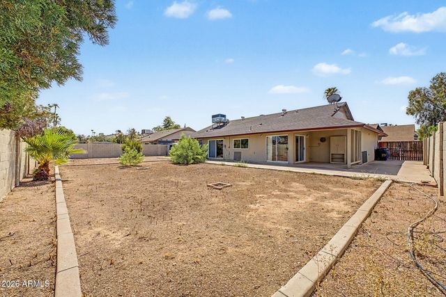 1048 W NIDO Avenue, Mesa, AZ 85210