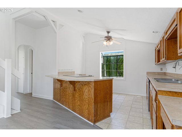 3070 TROTH Ct Se, Salem, OR 97302