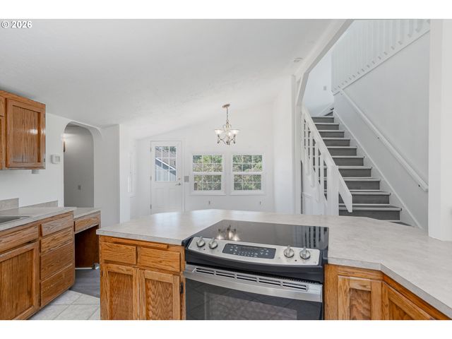 3070 TROTH Ct Se, Salem, OR 97302