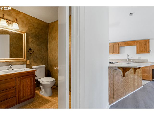 3070 TROTH Ct Se, Salem, OR 97302