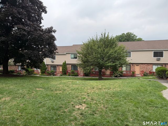 80 lawn Avenue 13, Stamford, CT 06902