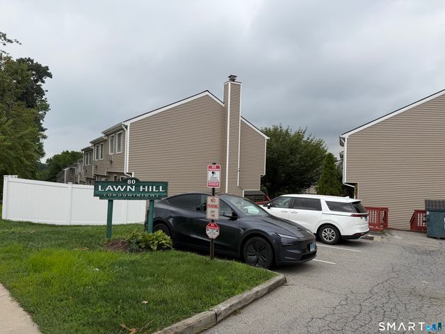 80 lawn Avenue 13, Stamford, CT 06902