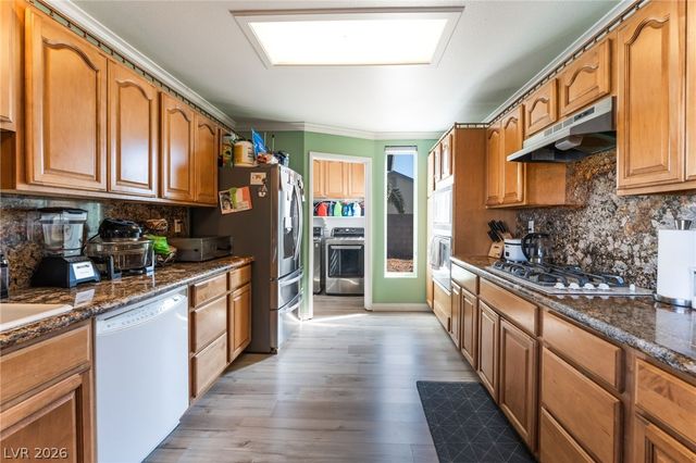 2331 End Run Lane, North Las Vegas, NV 89032