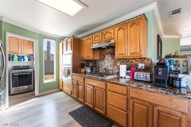 2331 End Run Lane, North Las Vegas, NV 89032