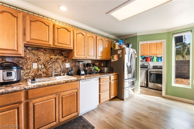 2331 End Run Lane, North Las Vegas, NV 89032