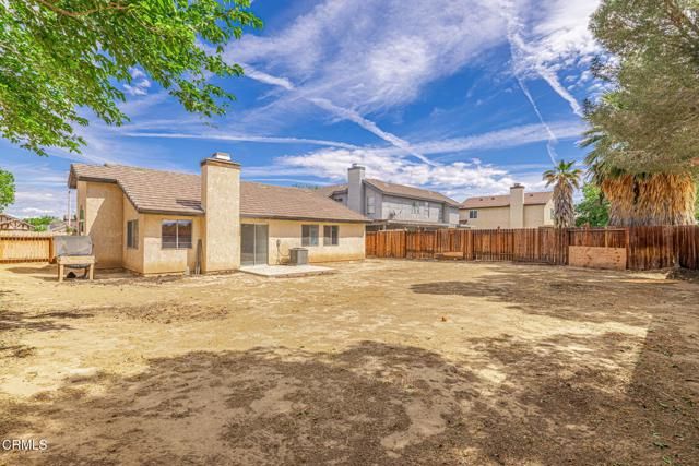 2340 Lightcap Street, Lancaster, CA 93535
